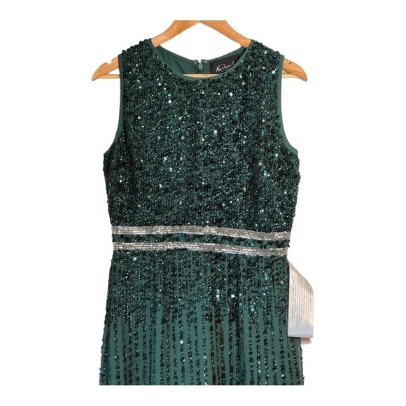 Mac Duggal Sleeveless High Neck Beaded Midi Sheath Dress in Emerald NWT - Picture 4 of 9